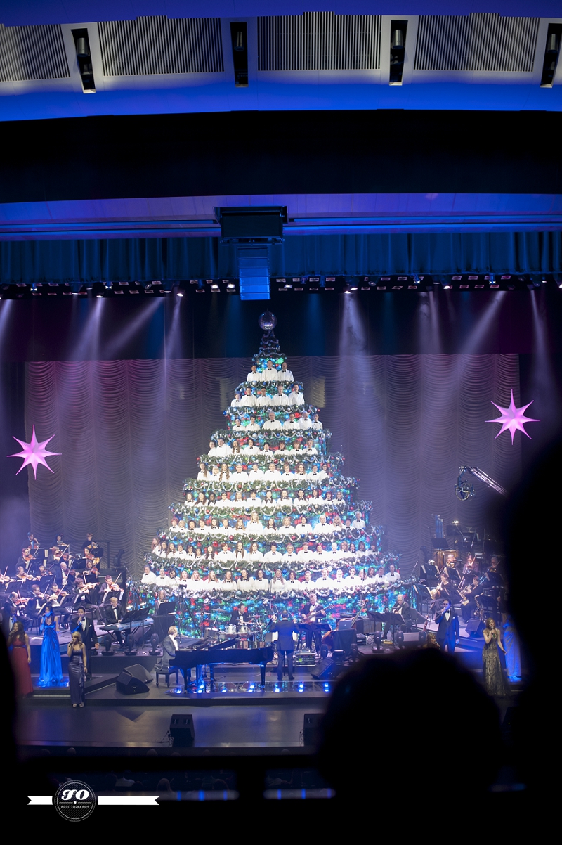 Edmonton Singing Christmas Tree Northern Alberta Jubilee Auditorium » FO Photography