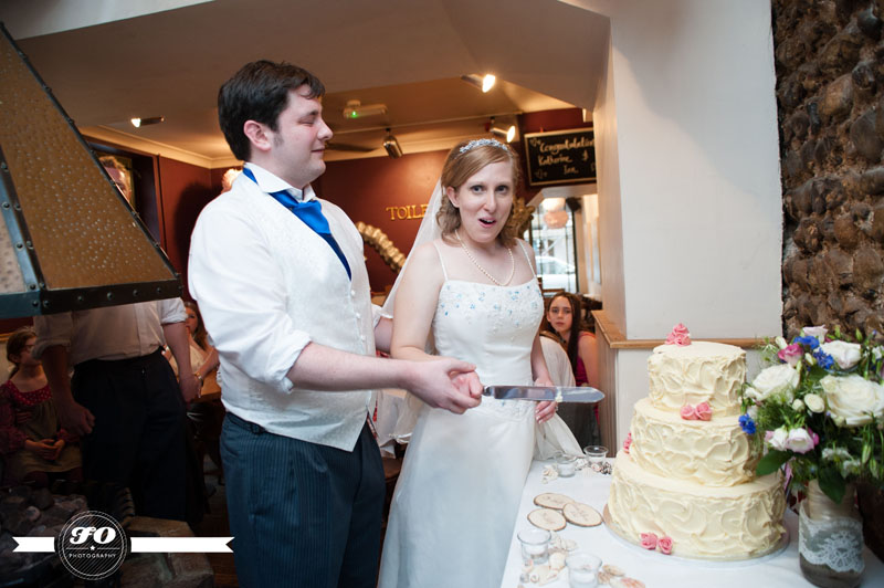 Rustic Romance wedding, coach house brighton, drakes hotel brighton, brighton wedding photographers (112)