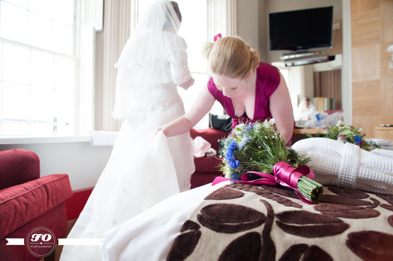 Rustic Romance wedding, coach house brighton, drakes hotel brighton, brighton wedding photographers (23)