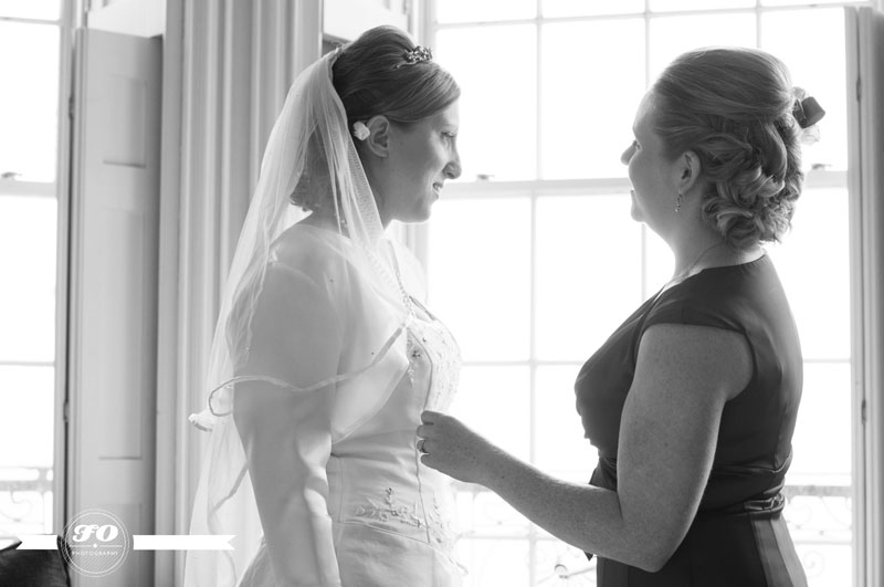 Rustic Romance wedding, coach house brighton, drakes hotel brighton, brighton wedding photographers (24)