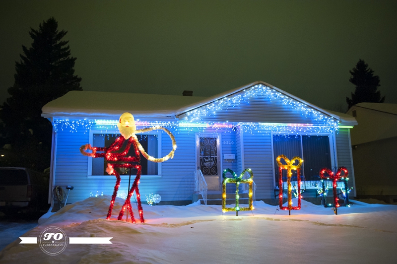 edmonton christmas traditions photographers, candy cane lane edmonton (10)
