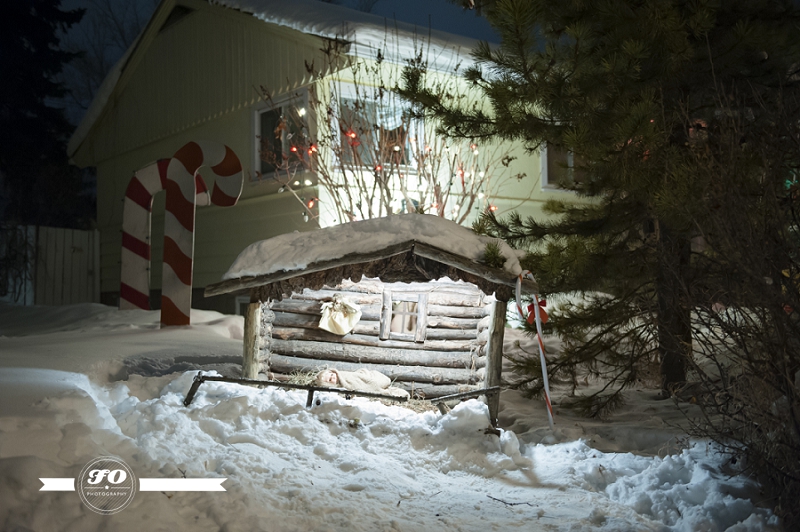 edmonton christmas traditions photographers, candy cane lane edmonton (9)