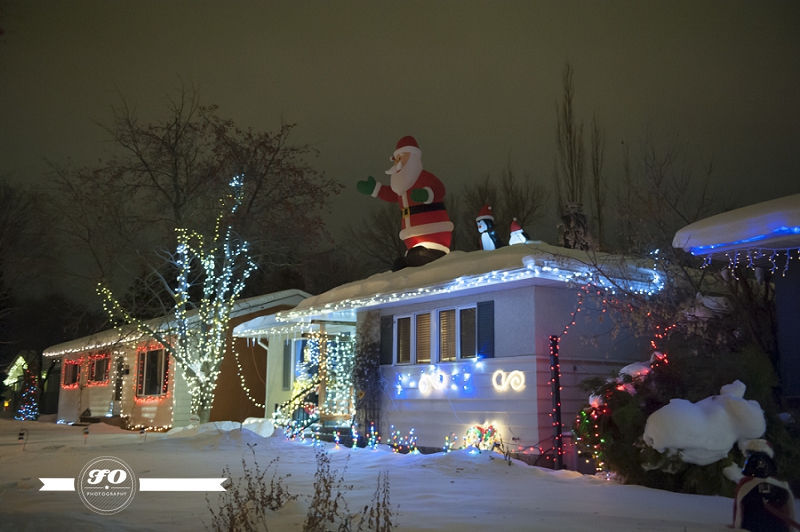 edmonton christmas traditions photographers, candy cane lane edmonton (15)