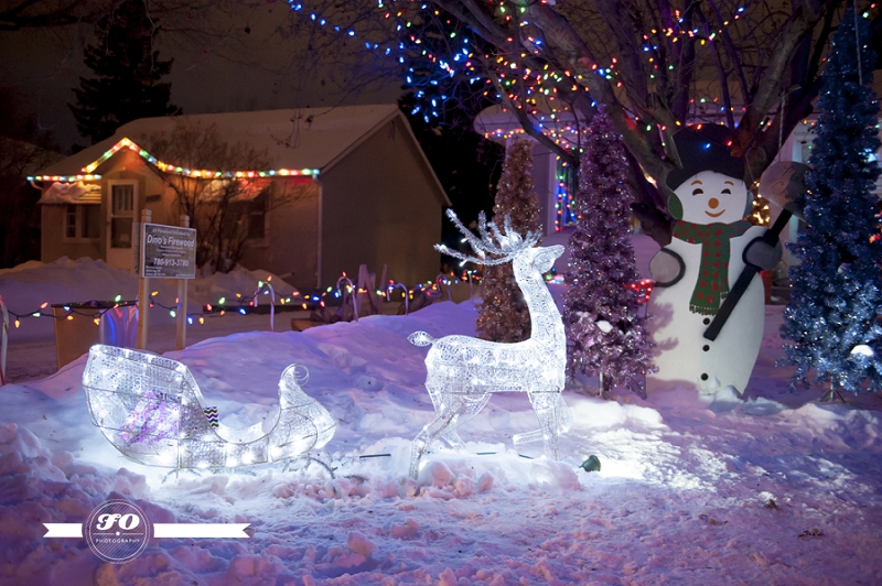 edmonton christmas traditions photographers, candy cane lane edmonton (5)