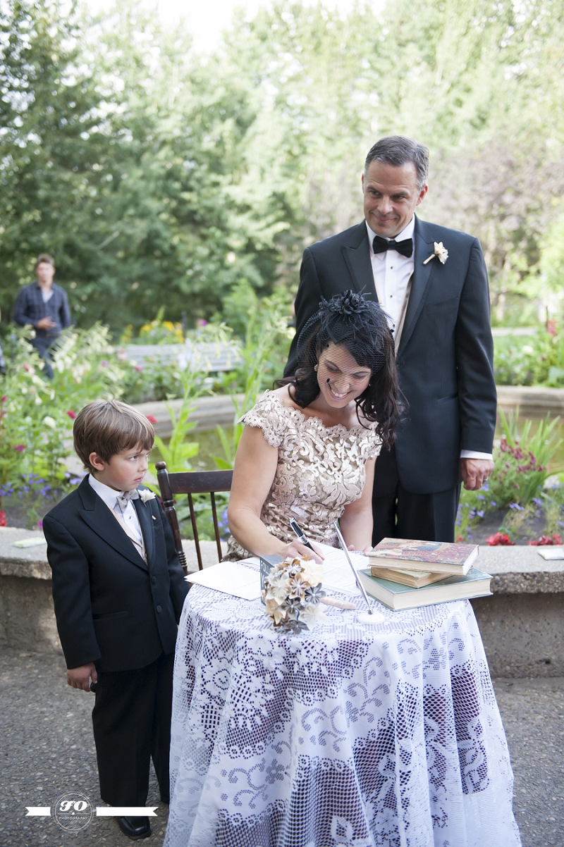 edmonton wedding photographers, fort edmonton park wedding photographers, gold tadashi shoji wedding dress (22)