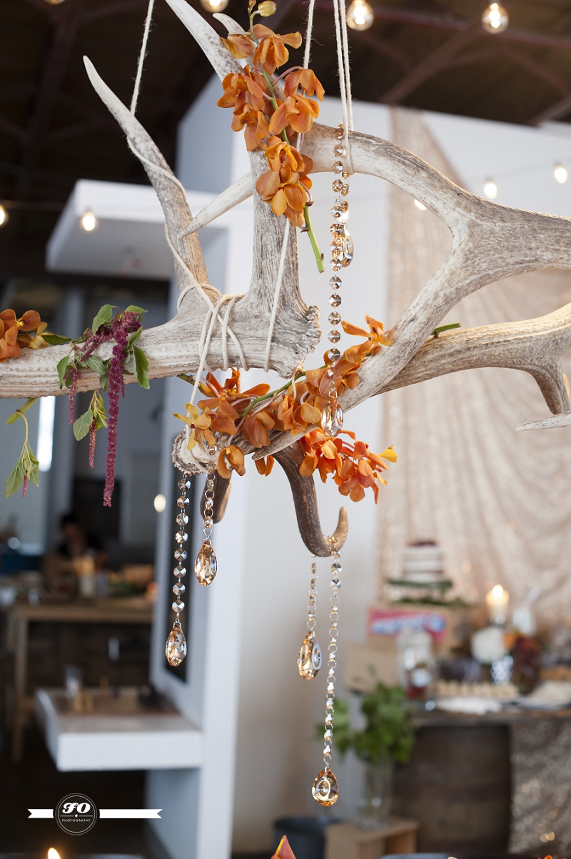 fophotography, edmonton wedding photographers, edmonton event photographers, d'elle event and design, culina family, iconoclast koffiehuis, tickled floral (19)