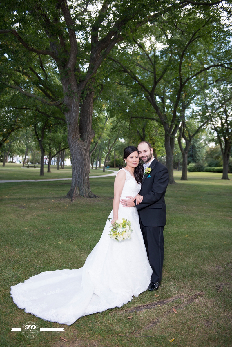 Edmonton wedding photographers | Nanette & François’ Paris, Lego & Teal wedding previews